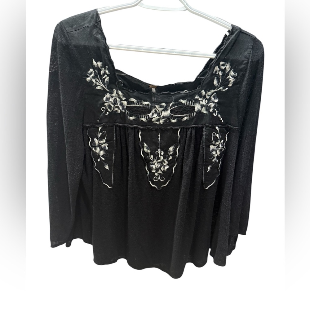 Black Embroidered FREE PEOPLE  Top Small